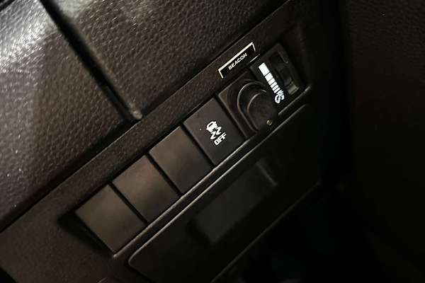 2022 Isuzu D-MAX SX  4X4