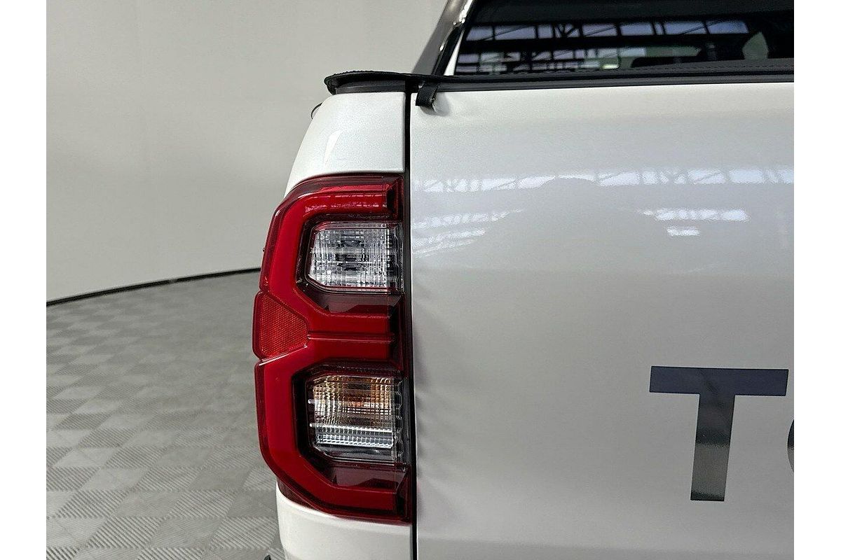 2021 Toyota Hilux SR5 GUN126R 4X4