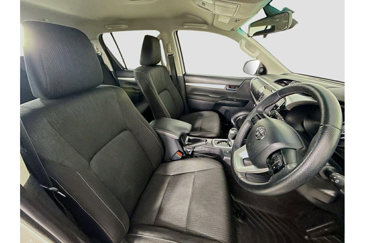 2021 Toyota Hilux SR5 GUN126R 4X4