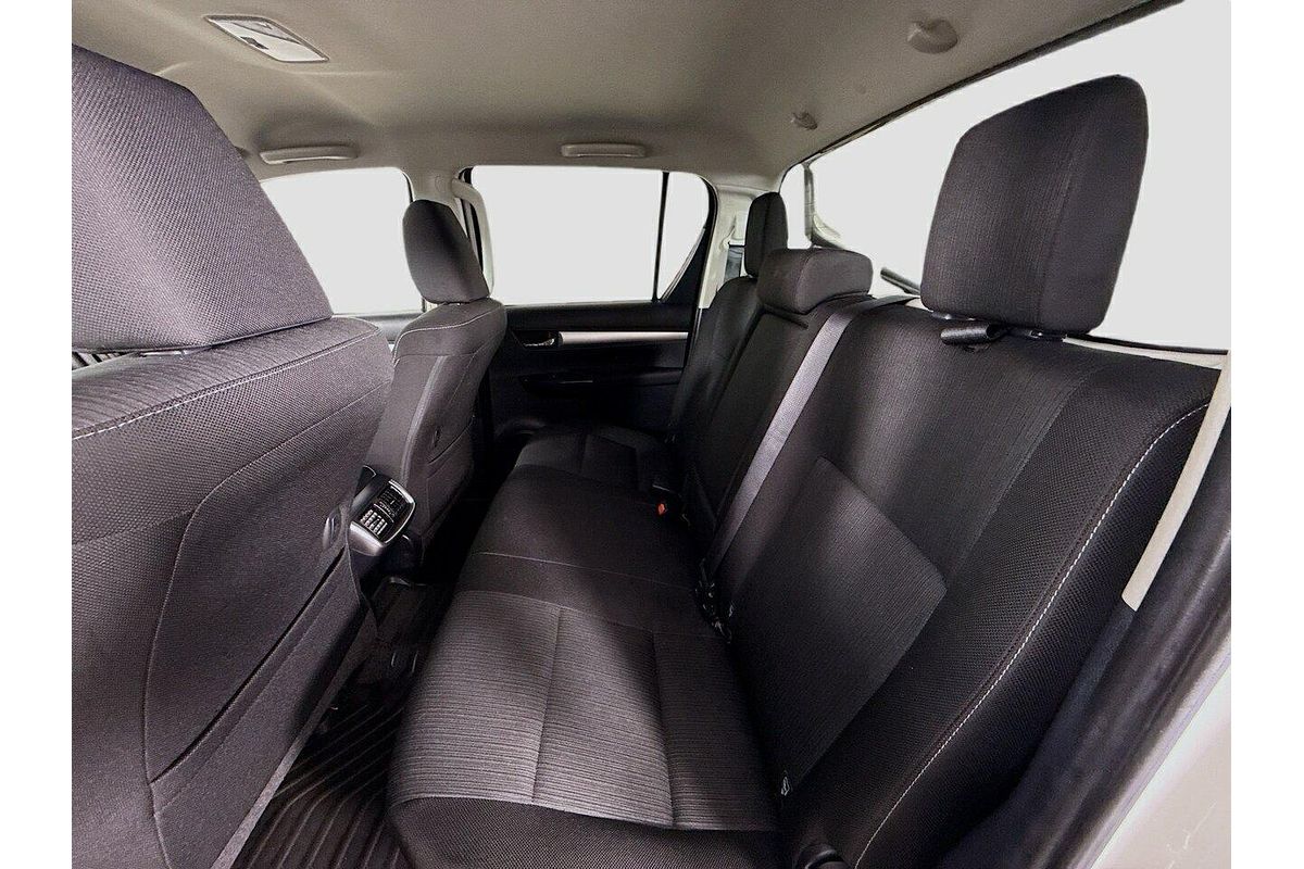 2021 Toyota Hilux SR5 GUN126R 4X4