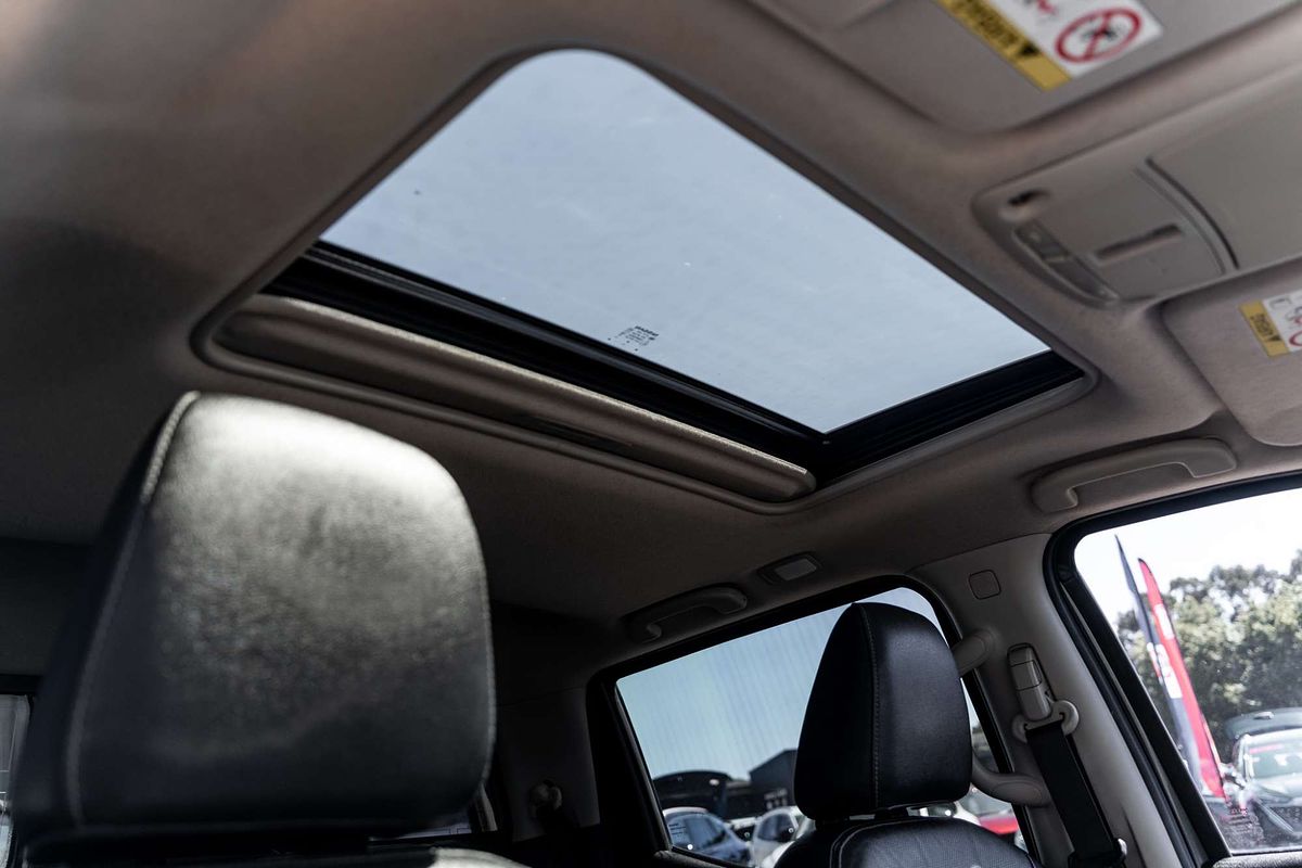 2016 Nissan Navara ST-X D23 Rear Wheel Drive