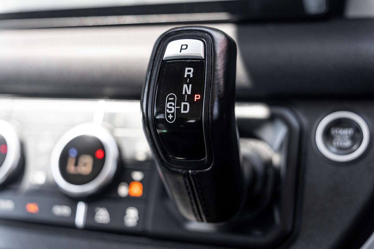 2020 Land Rover Defender 110 D240 S L663