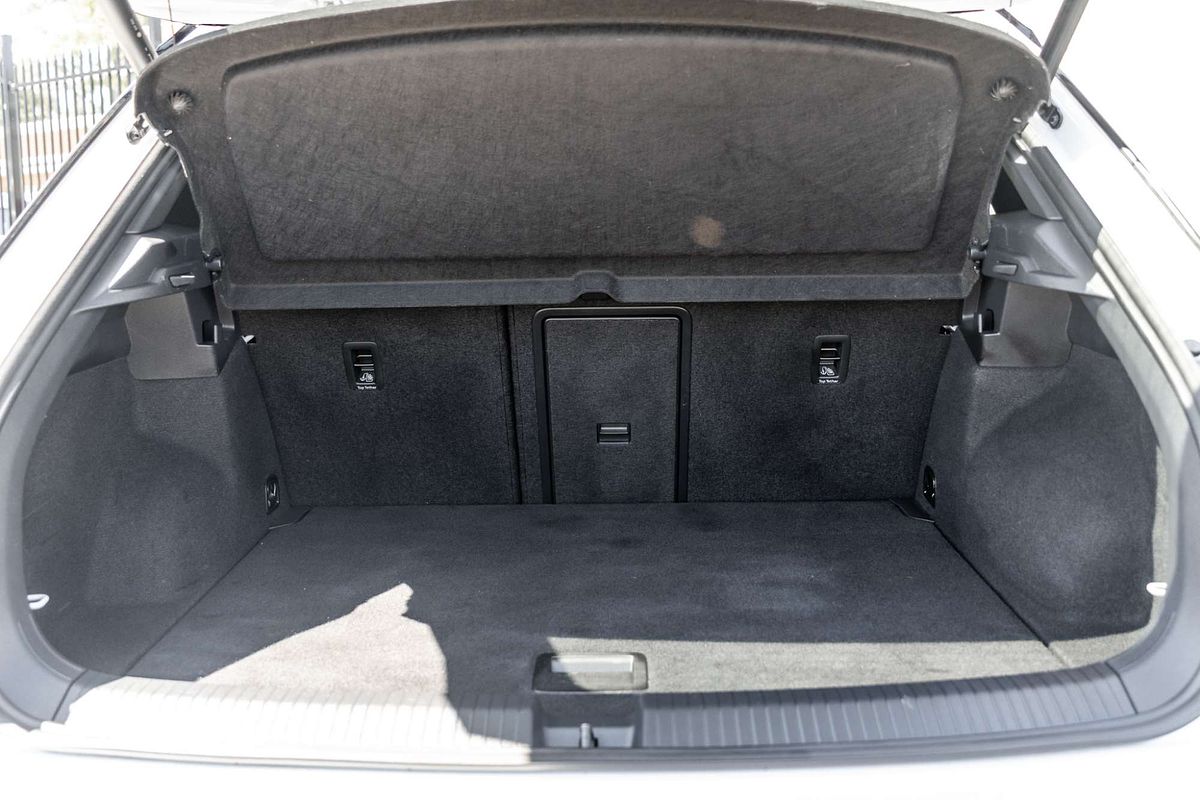 2023 Volkswagen T-Roc R D11