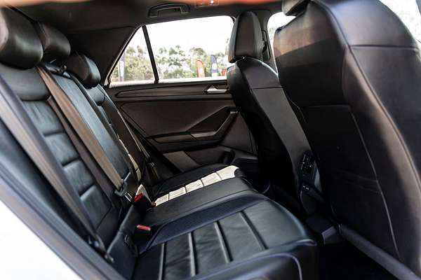 2023 Volkswagen T-Roc R D11