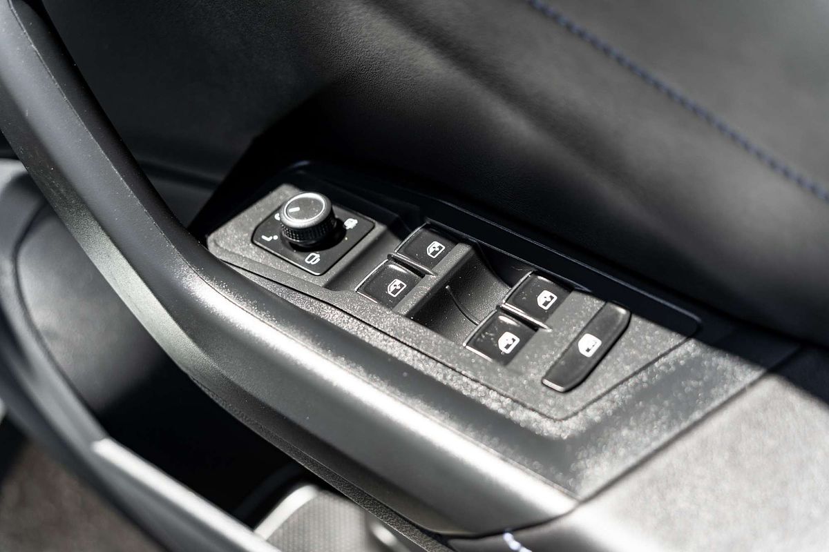 2023 Volkswagen T-Roc R D11