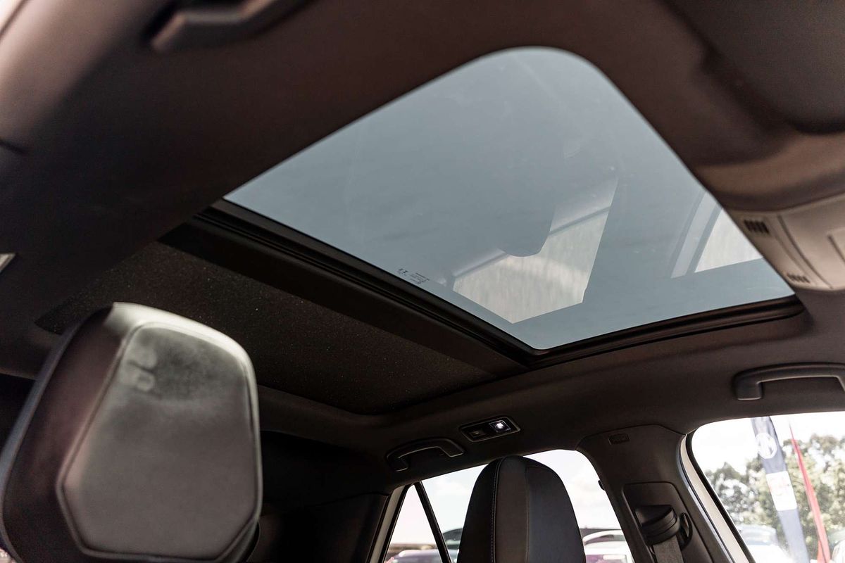 2023 Volkswagen T-Roc R D11