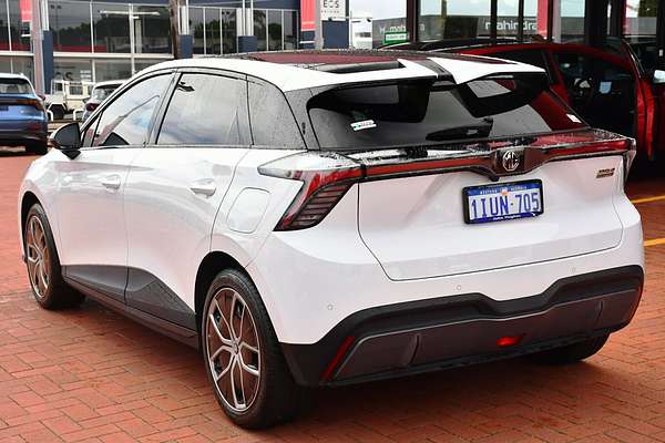 2024 MG MG4 Essence 64 MEH32