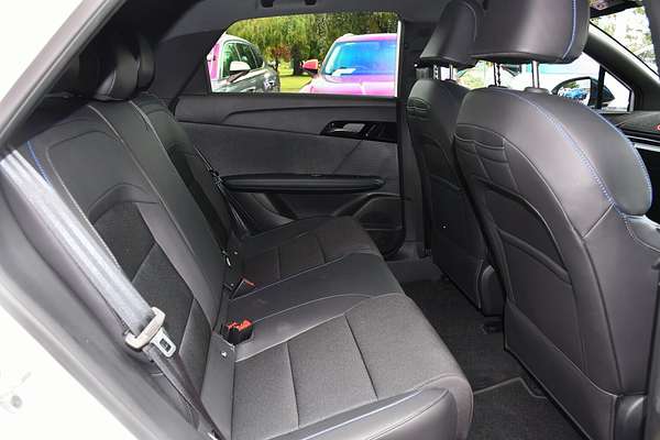 2024 MG MG4 Essence 64 MEH32