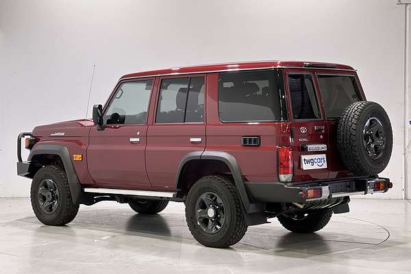 2024 Toyota Landcruiser GXL GDJL76R