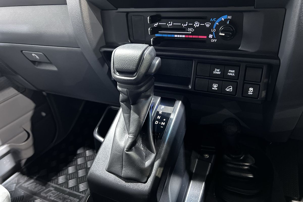 2024 Toyota Landcruiser GXL GDJL76R