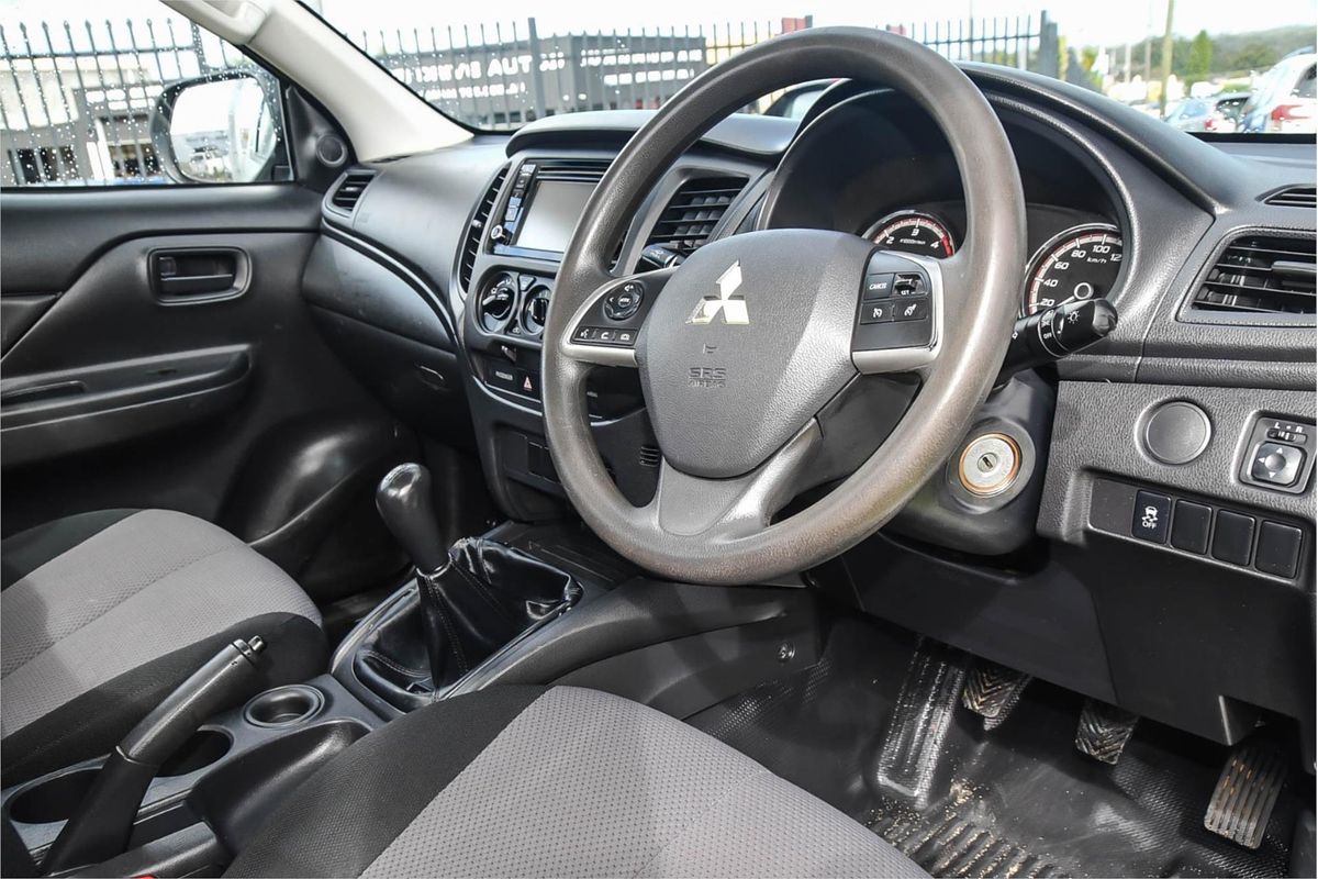 2020 Mitsubishi Triton GLX MR Rear Wheel Drive