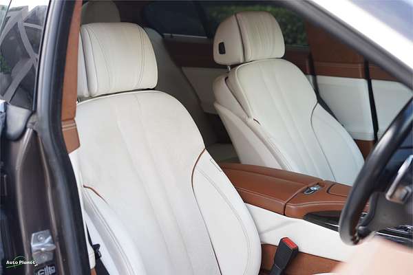 2014 BMW 6 Series 650i F06