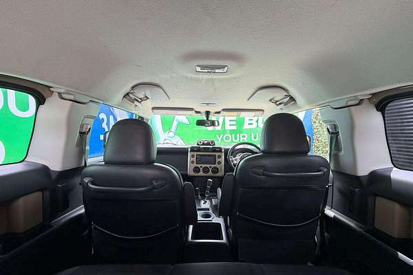 2012 Toyota FJ Cruiser  GSJ15R