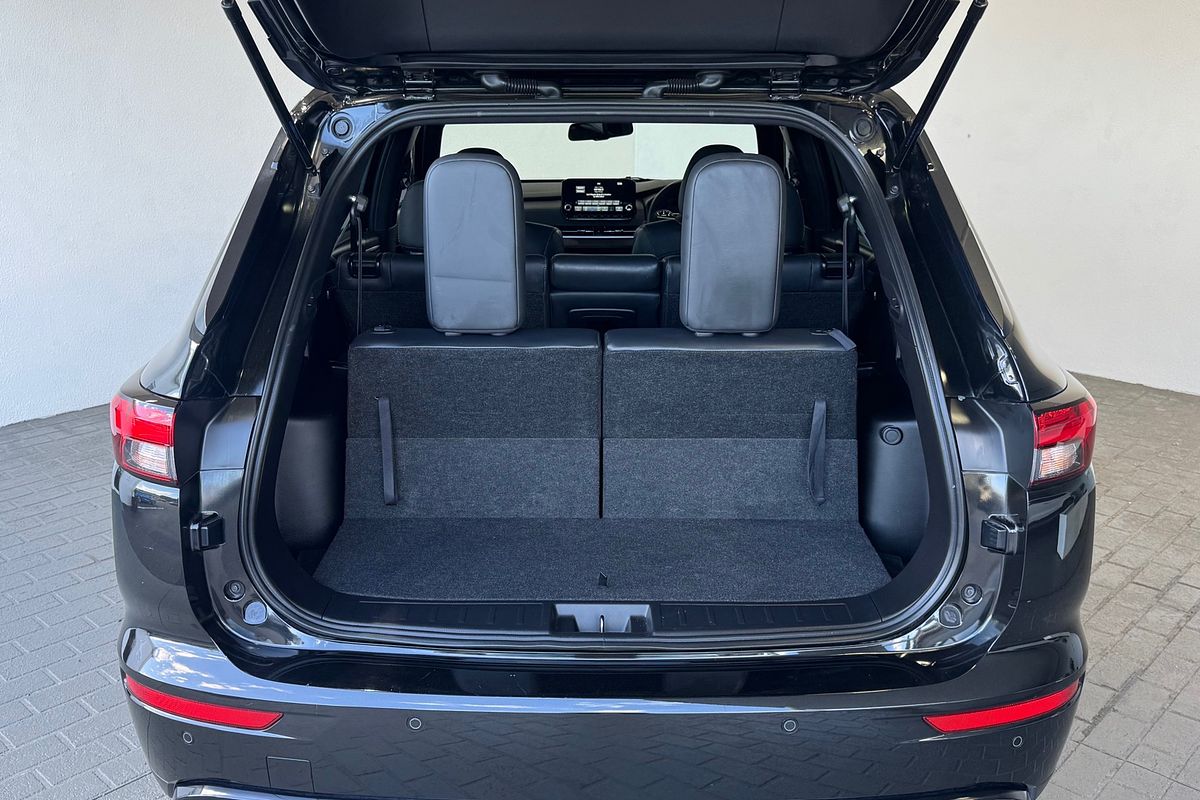 2023 Mitsubishi Outlander LS Black Edition ZM