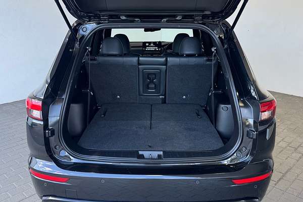 2023 Mitsubishi Outlander LS Black Edition ZM