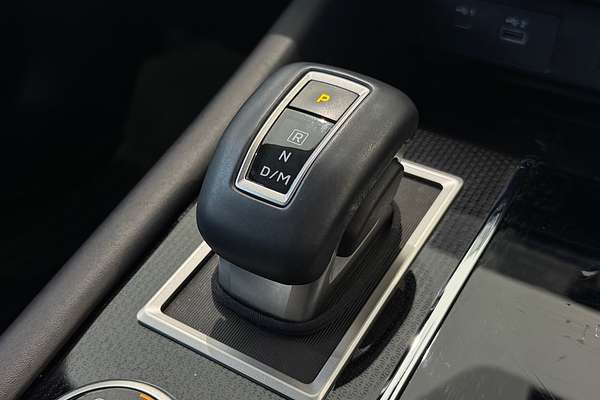 2023 Mitsubishi Outlander LS Black Edition ZM