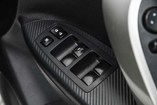 2023 Mitsubishi Eclipse Cross ES YB