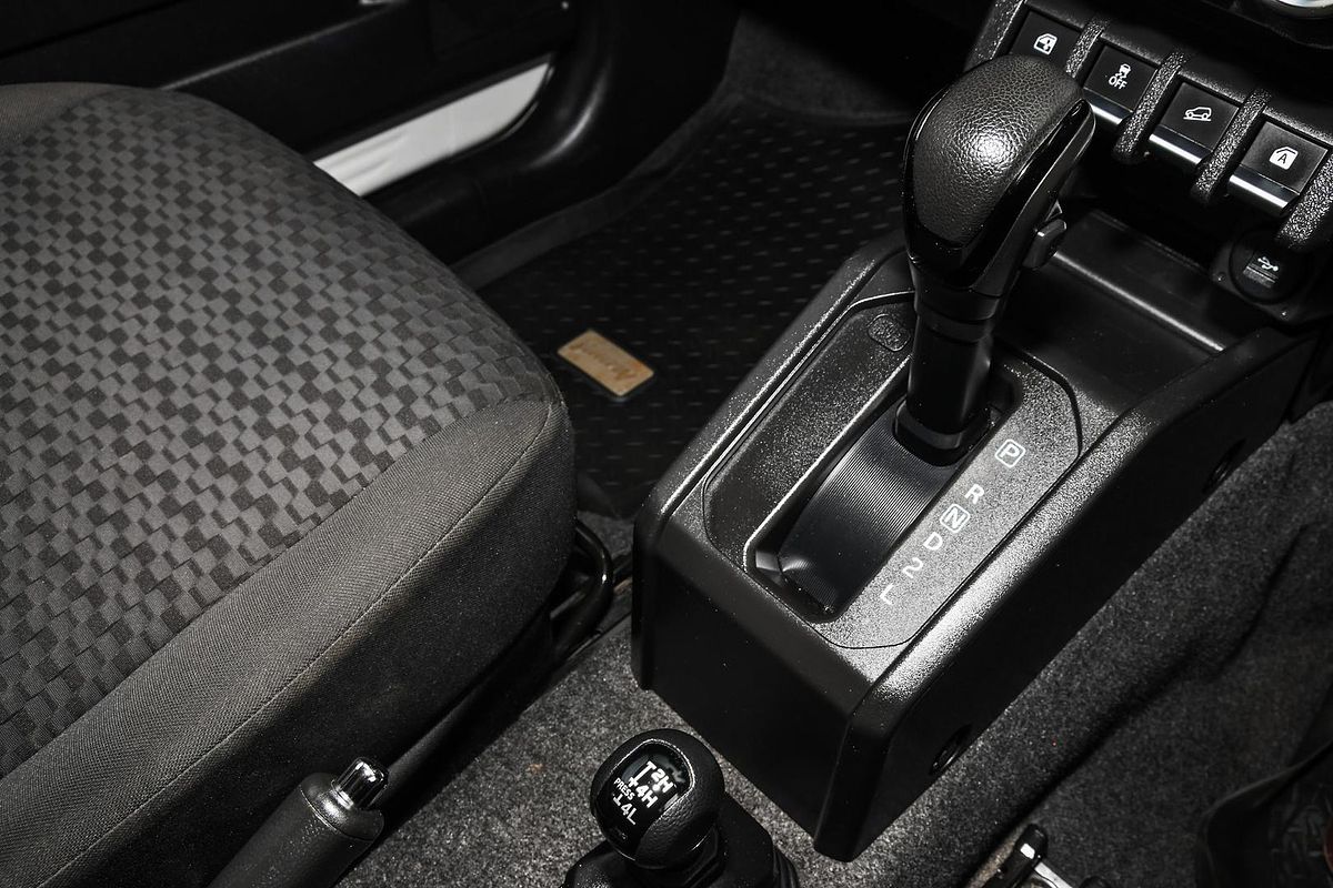 2023 Suzuki Jimny GLX GJ