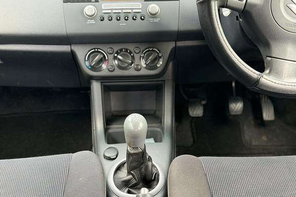 2007 Suzuki Swift  RS415