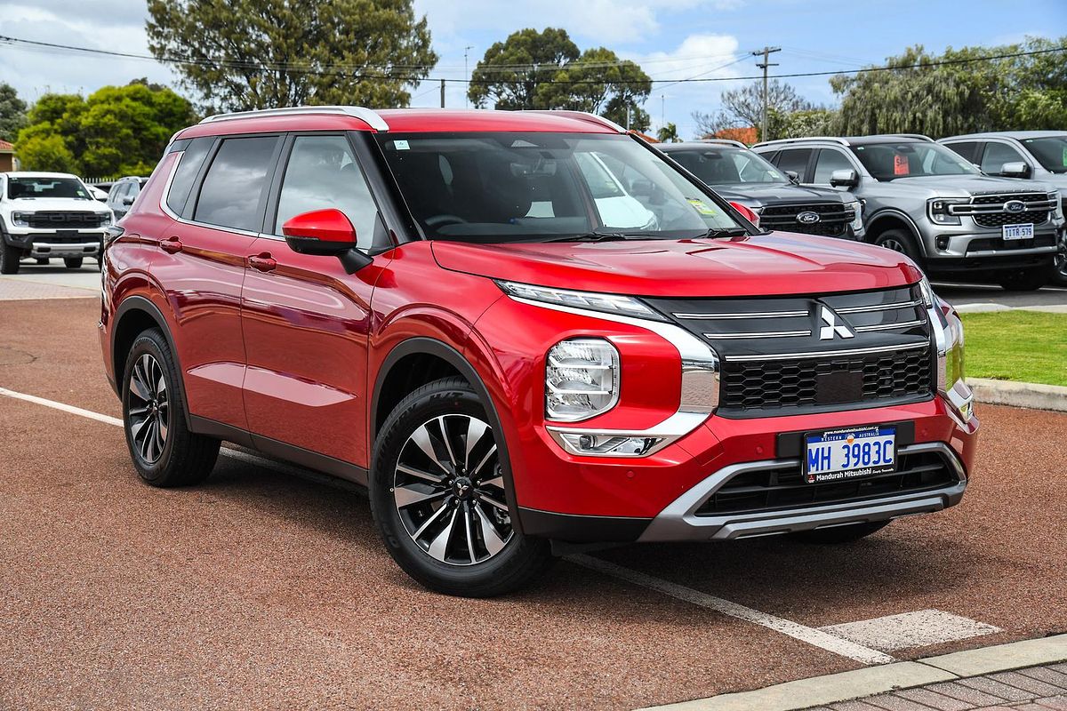 2025 Mitsubishi Outlander LS ZM