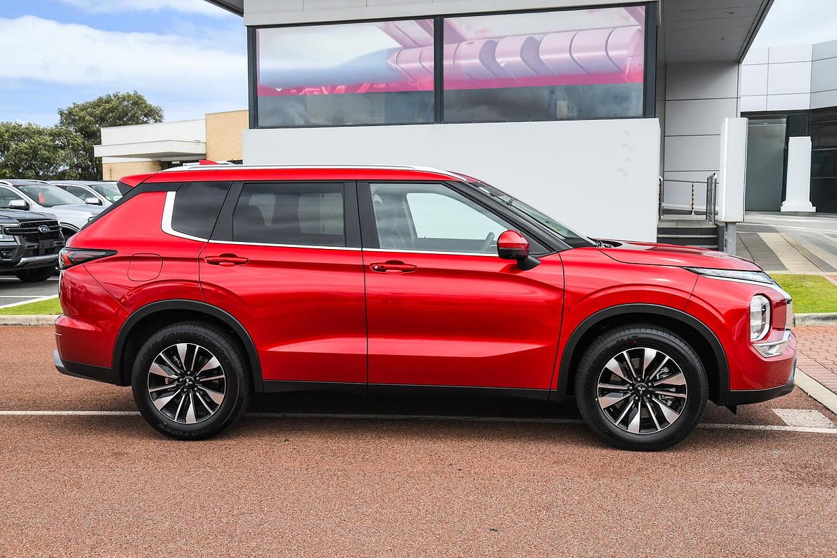 2025 Mitsubishi Outlander LS ZM