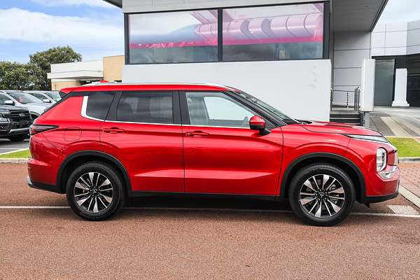 2025 Mitsubishi Outlander LS ZM