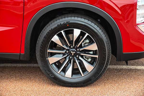 2025 Mitsubishi Outlander LS ZM