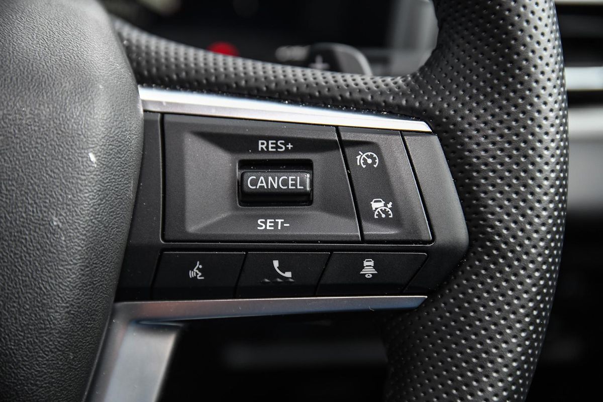 2025 Mitsubishi Outlander LS ZM