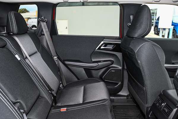 2025 Mitsubishi Outlander LS ZM