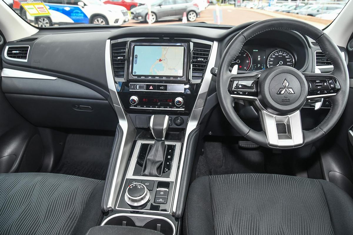 2025 Mitsubishi Pajero Sport GLS QG