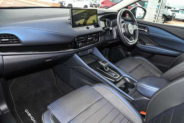 2023 Nissan QASHQAI ST-L J12