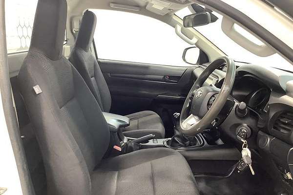 2018 Toyota Hilux SR GUN126R 4X4