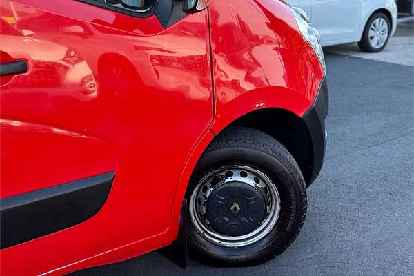 2017 Renault Master X62 MWB Mid Roof