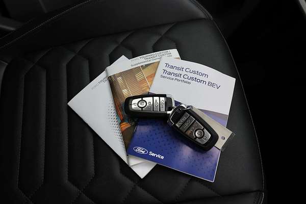 2024 Ford Tourneo Titanium X AV SWB