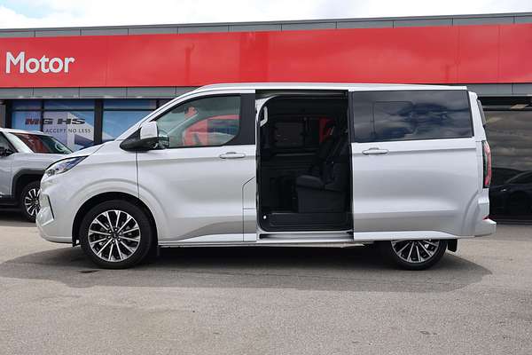 2024 Ford Tourneo Titanium X AV SWB