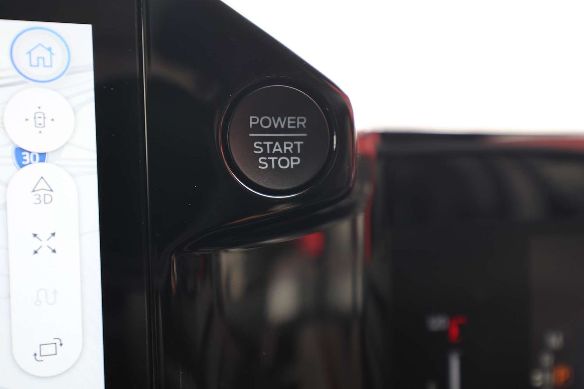 2024 Ford Tourneo Titanium X AV SWB