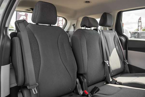 2022 Kia Carnival S KA4