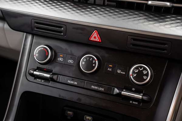 2022 Kia Carnival S KA4