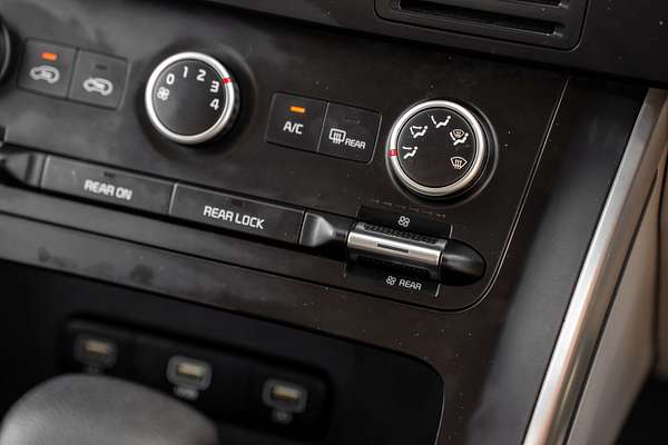 2022 Kia Carnival S KA4