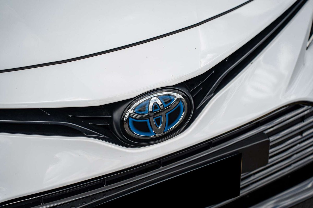 2023 Toyota Camry Ascent AXVH70R