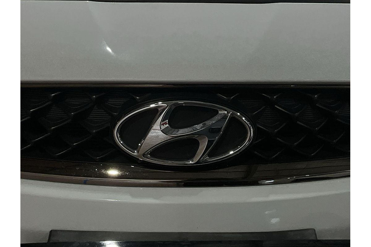 2018 Hyundai Accent Sport RB6