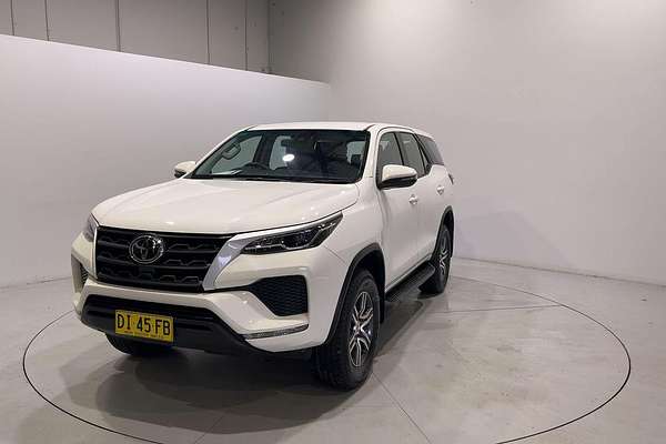 2023 Toyota Fortuner GX GUN156R