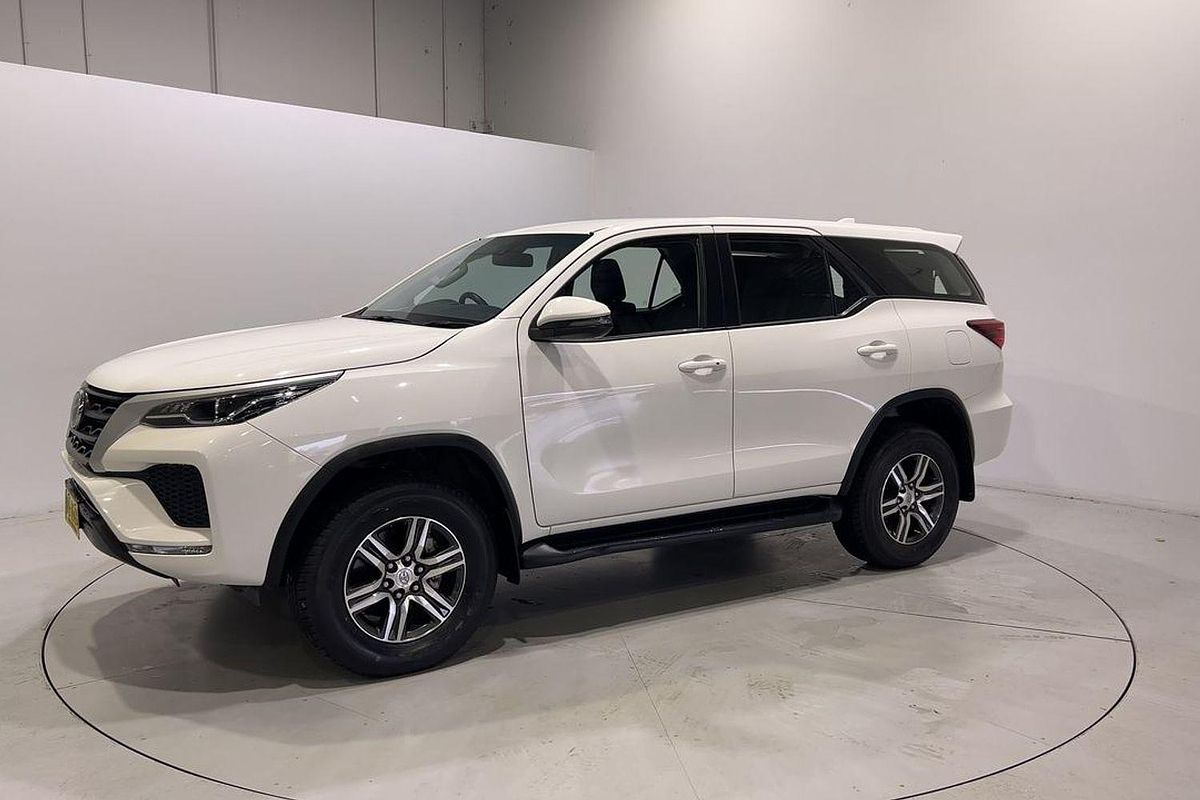 2023 Toyota Fortuner GX GUN156R