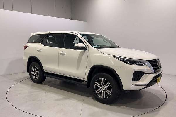 2023 Toyota Fortuner GX GUN156R