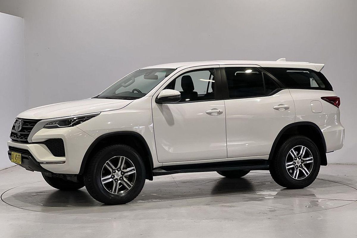 2023 Toyota Fortuner GX GUN156R