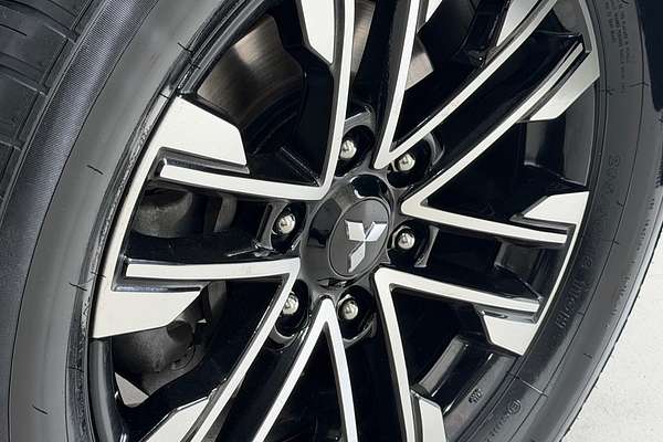 2022 Mitsubishi Pajero Sport Exceed QF