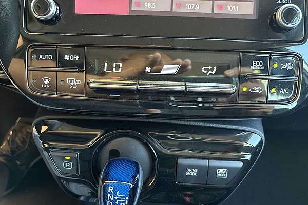 2021 Toyota Prius L Eco