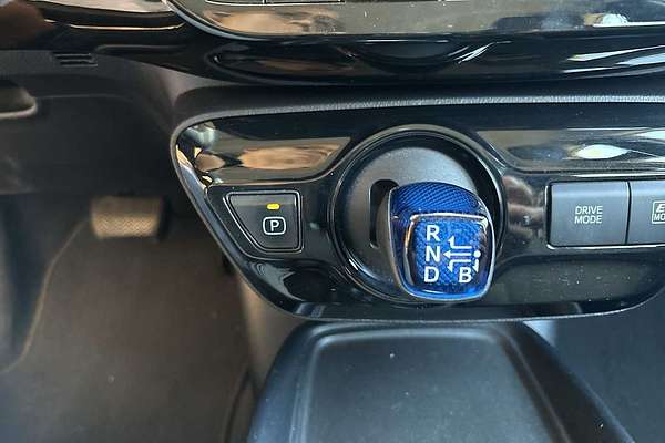 2021 Toyota Prius L Eco