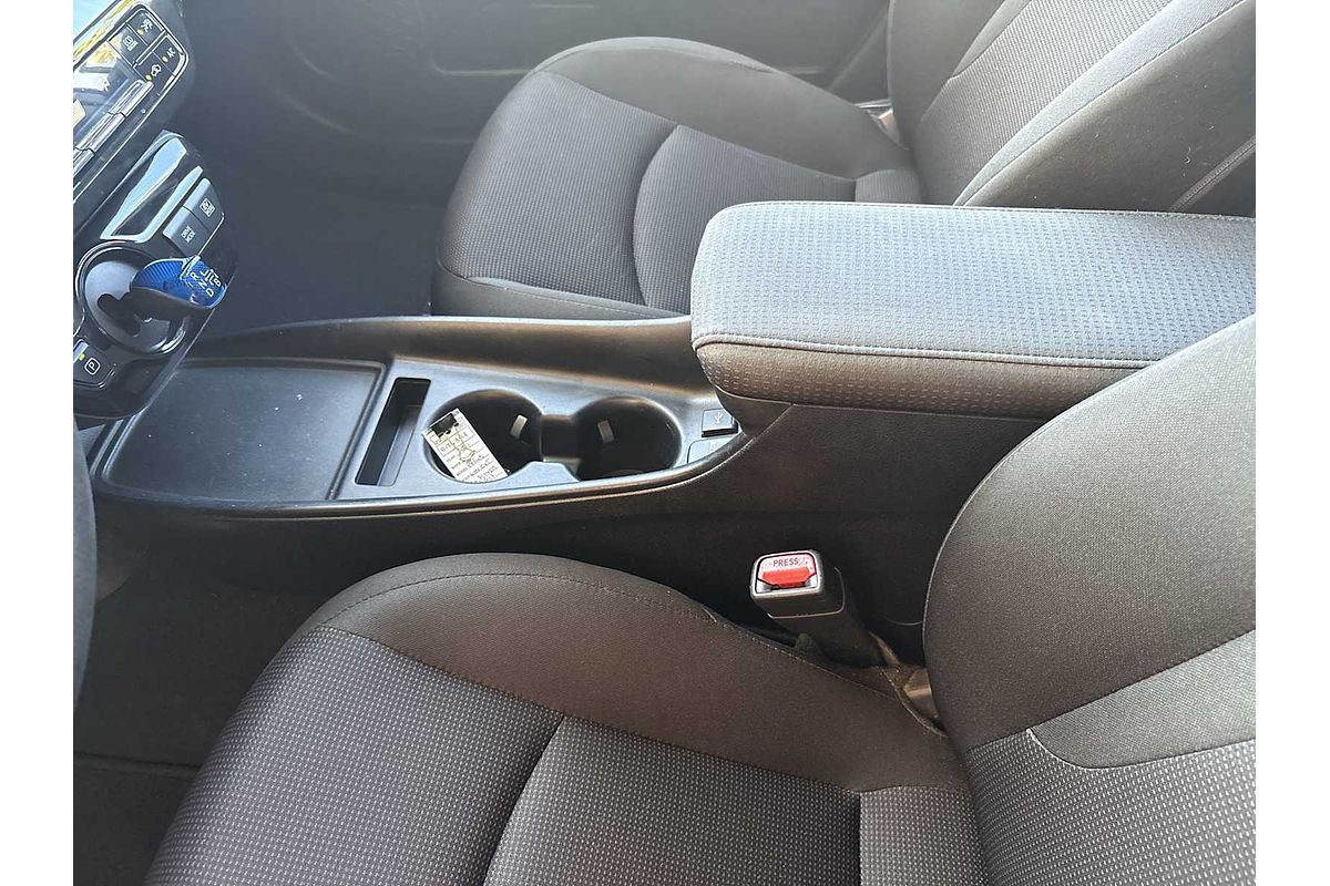 2021 Toyota Prius L Eco