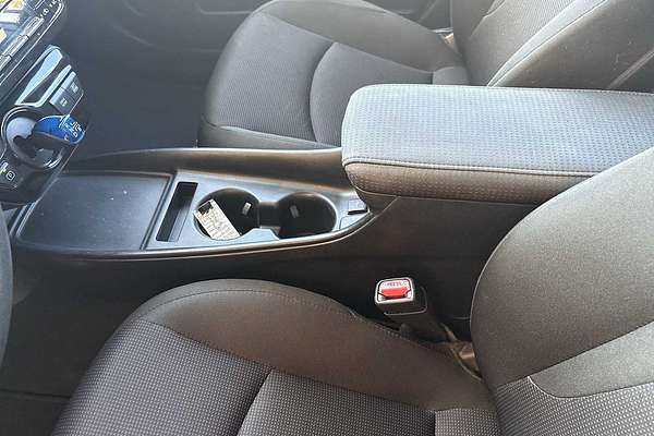 2021 Toyota Prius L Eco